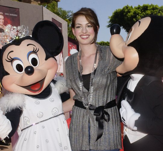 'The Idea of You,' starring Anne Hathaway, to close SXSW