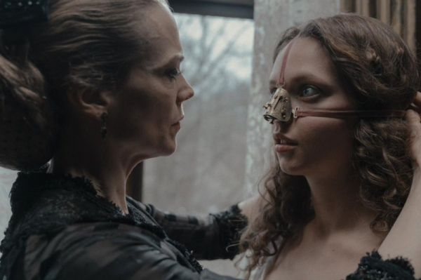 Sundance movie review: 'Ugly Stepsister' is gruesome twist on Cinderella