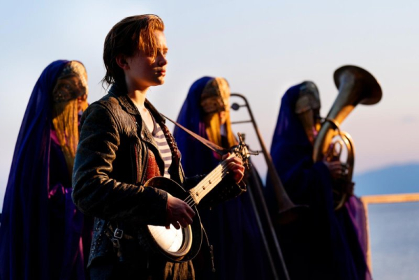 Sadie Sink sings in trailer for rock opera 'O'Dessa'