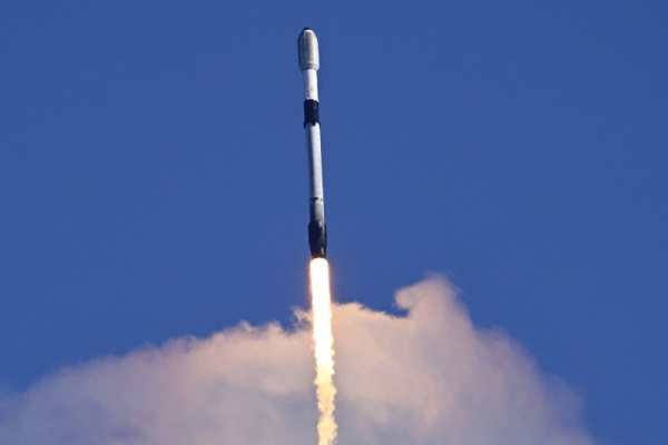 SpaceX set to launch 21 Starlink satellites from Florida after delays