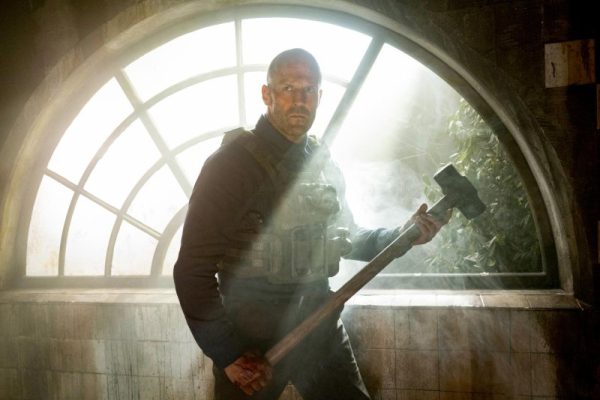 Jason Statham uses animal, human skulls in 'Working Man' fight