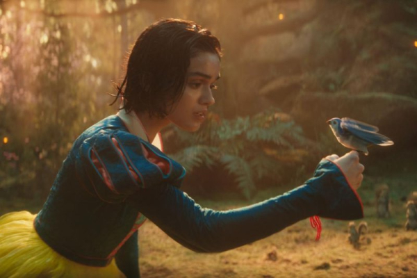 Movie review: 'Snow White' effectively revamps Disney classic