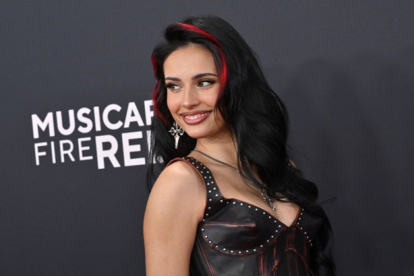 'Descendants 5' begins production, shares cast photo