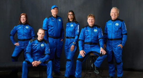 1st New Zealander reaches space on Blue Origin flight