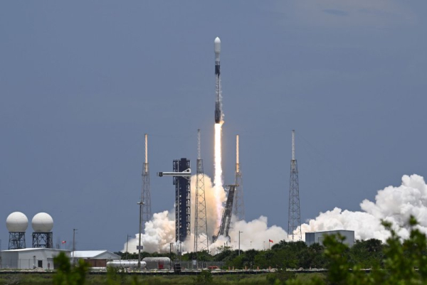 SpaceX Launches 23 Starlink satellites from Florida