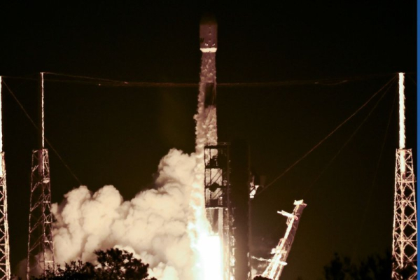 SpaceX launch adds dozens of satellites to Amazon's broadband network