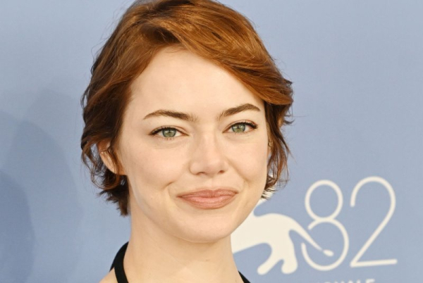 Emma Stone insists she's not an alien in 'Bugonia' trailer