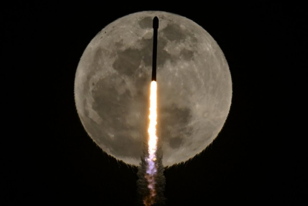 NASA launches second phase of moon recycling competition