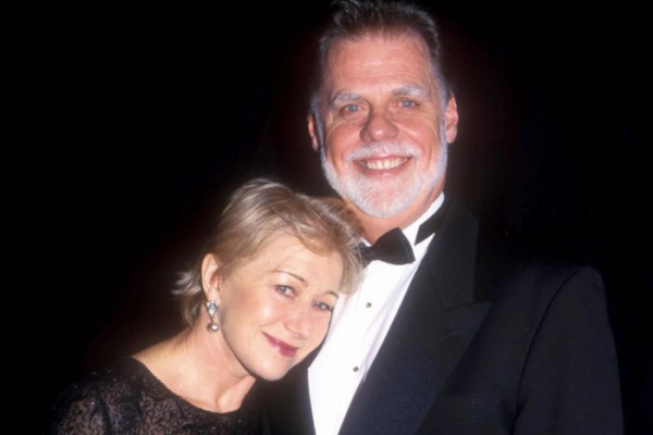 'Thursday Murder Club': Helen Mirren, Pierce Brosnan search for killer