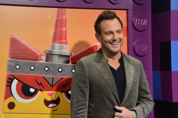 Will Arnett finds solace in stand-up in 'Is This Thing On?' trailer