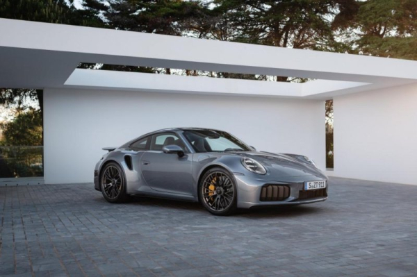 Porsche unveils hybrid variant of flagship 911 Turbo S