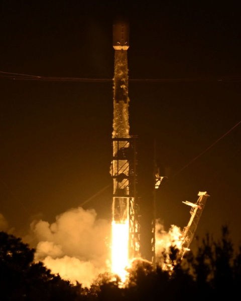 SpaceX launches 28 Starlink satellites into low-Earth orbit