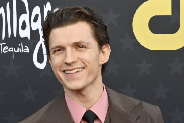 'Spider-Man' pauses filming as Tom Holland recovers from concussion