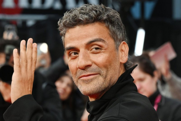 Jacob Elordi confronts Oscar Isaac in final 'Frankenstein' trailer