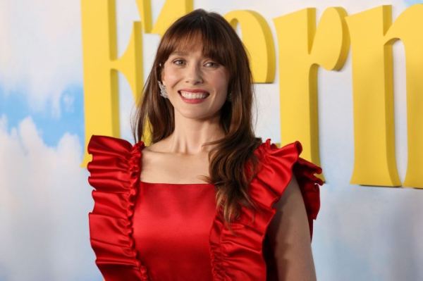 Elizabeth Olsen, Miles Teller attend 'Eternity' premiere