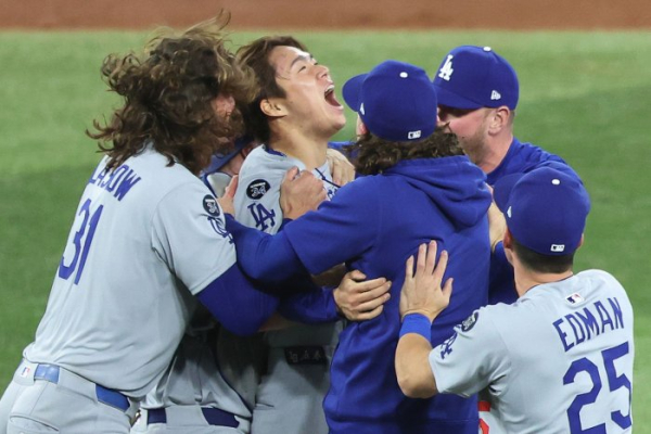 SpaceX launches 29 Starlink satellites into orbit from Florida SpaceX launches 29 Starlink satellites into orbit from Florida