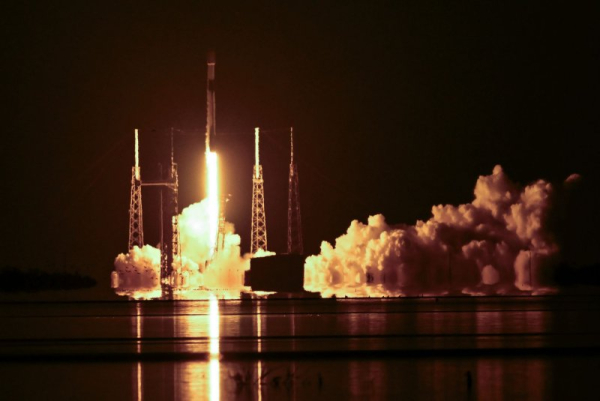 SpaceX launches 29 Starlink satellites into orbit from Florida SpaceX launches 29 Starlink satellites into orbit from Florida