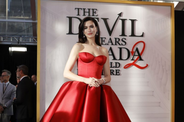 Anne Hathaway haunts Dakota Johnson in 'Verity' teaser