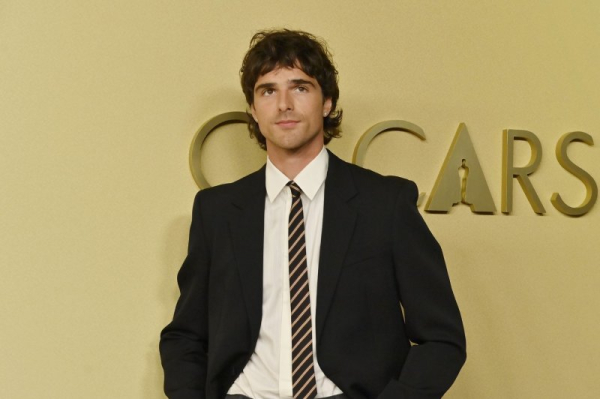 Jacob Elordi navigates post-apocalyptic world in 'Dog Stars' trailer