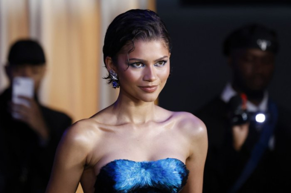 Jacob Elordi navigates post-apocalyptic world in 'Dog Stars' trailer