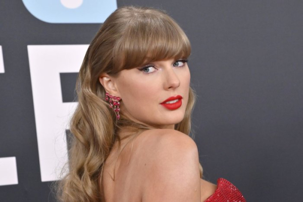 Taylor Swift releasing 'Toy Story 5' song Friday