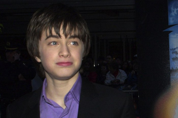 Daniel Radcliffe, Peter Dinklage join Netflix 'Cinderella' reimagining