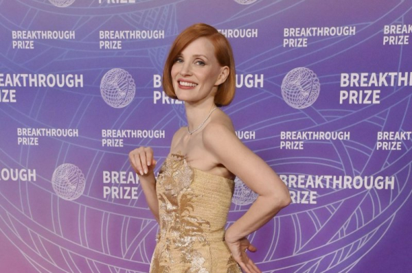 Jessica Chastain plays dual role in 'Other Mommy' trailer Jessica Chastain plays dual role in 'Other Mommy' trailer